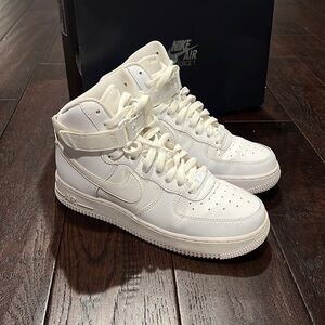 Nike Air Force 1 High